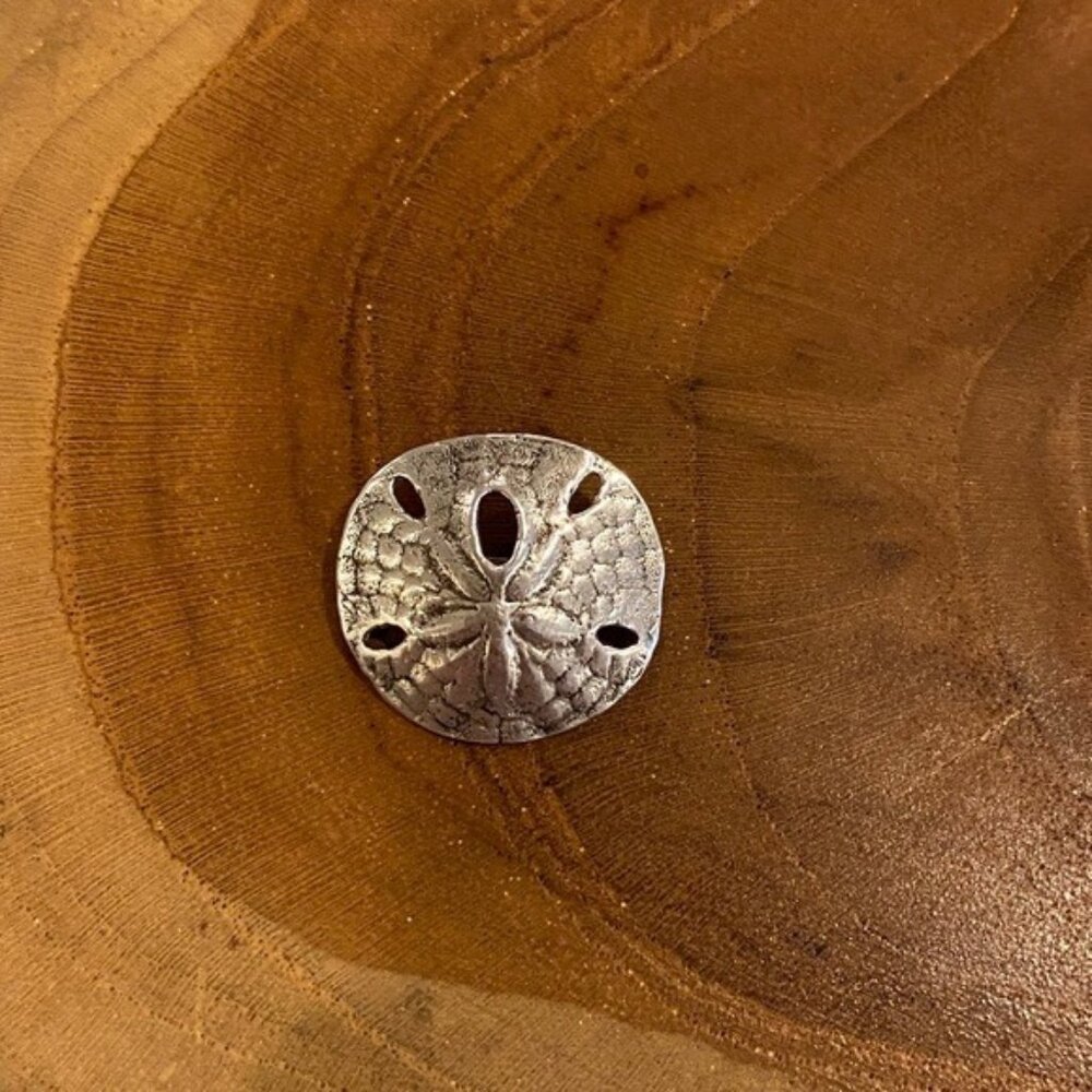 RETIRED James Avery Sand Dollar Brooch, Sterling Silver